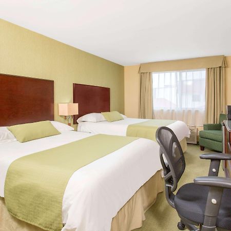 Ramada By Wyndham Williams Lake Luaran gambar