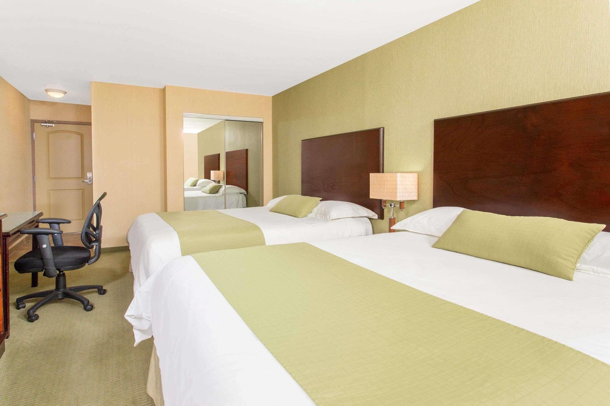 Ramada By Wyndham Williams Lake Luaran gambar
