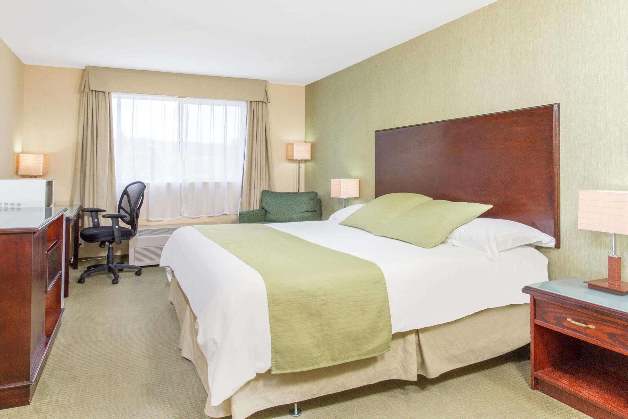 Ramada By Wyndham Williams Lake Luaran gambar