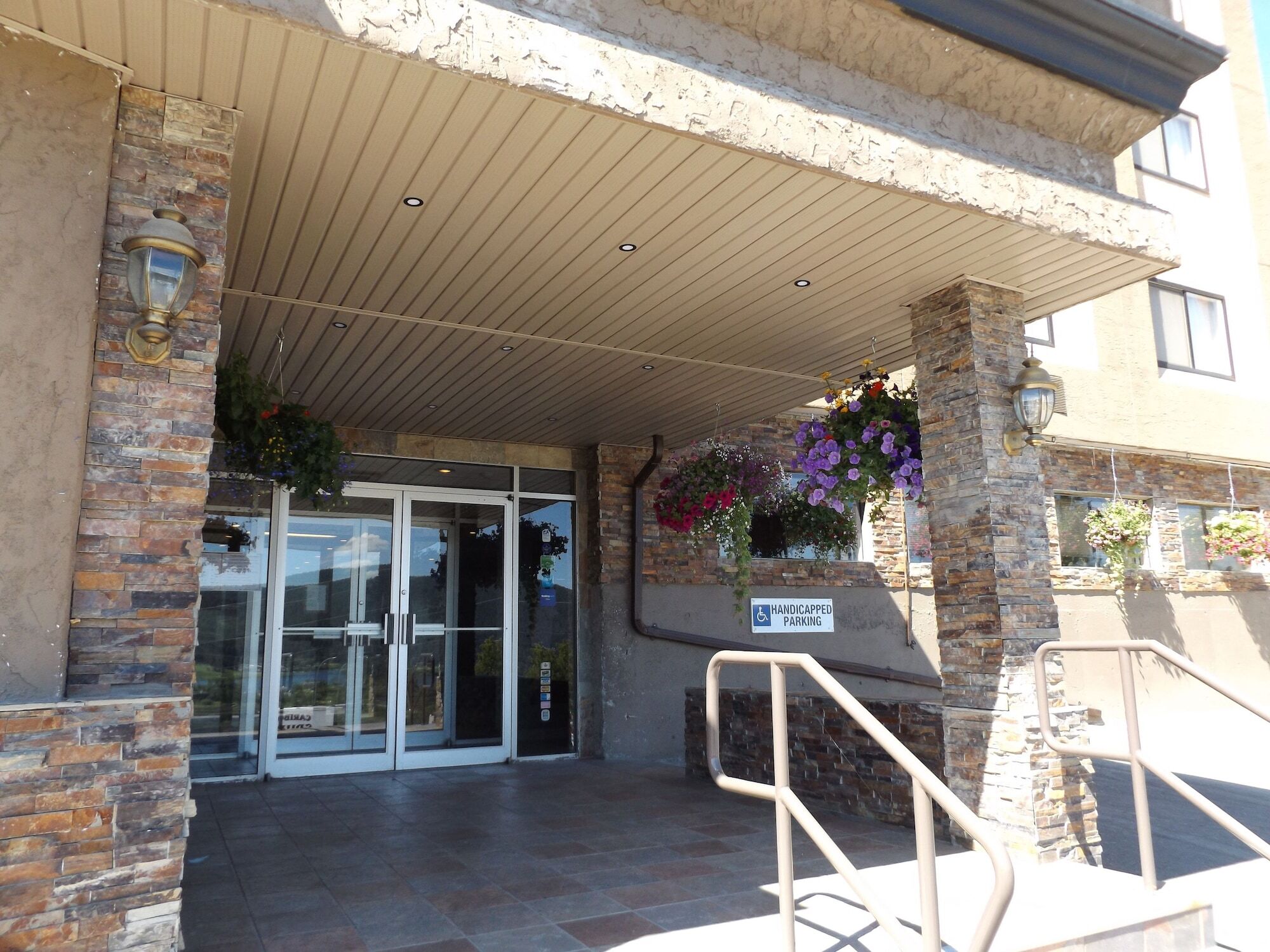 Ramada By Wyndham Williams Lake Luaran gambar